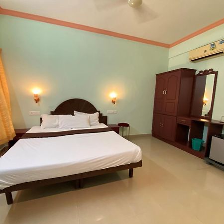 Packbag Comfort Bed & Breakfast Kovalam Dış mekan fotoğraf