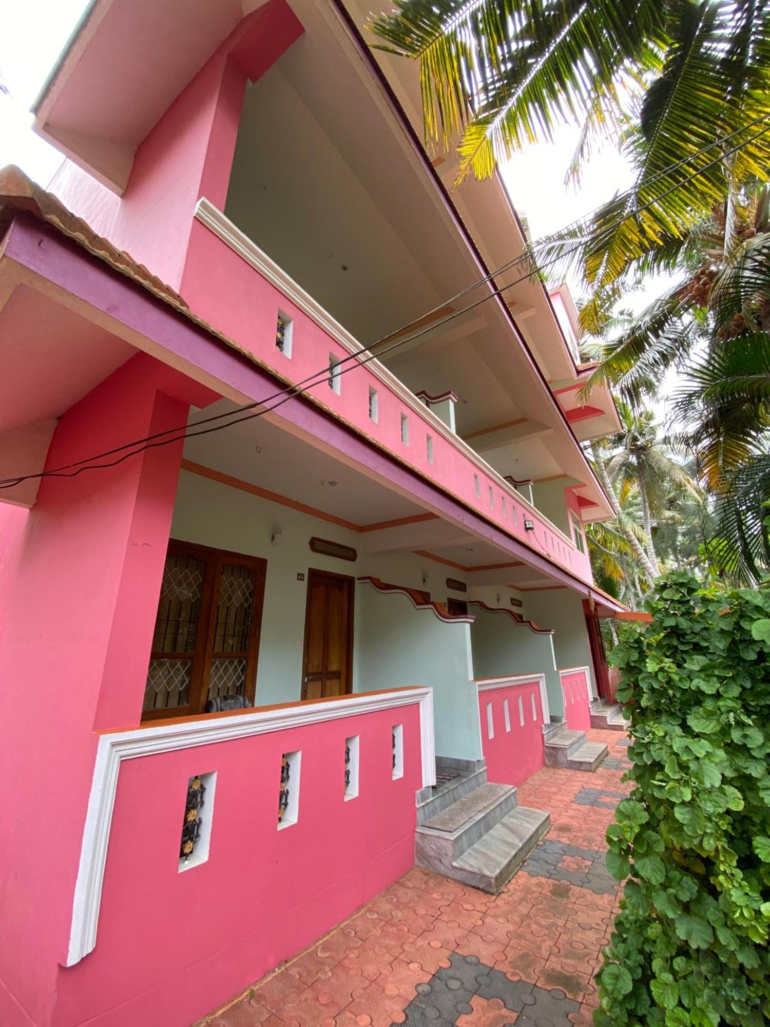 Packbag Comfort Bed & Breakfast Kovalam Dış mekan fotoğraf
