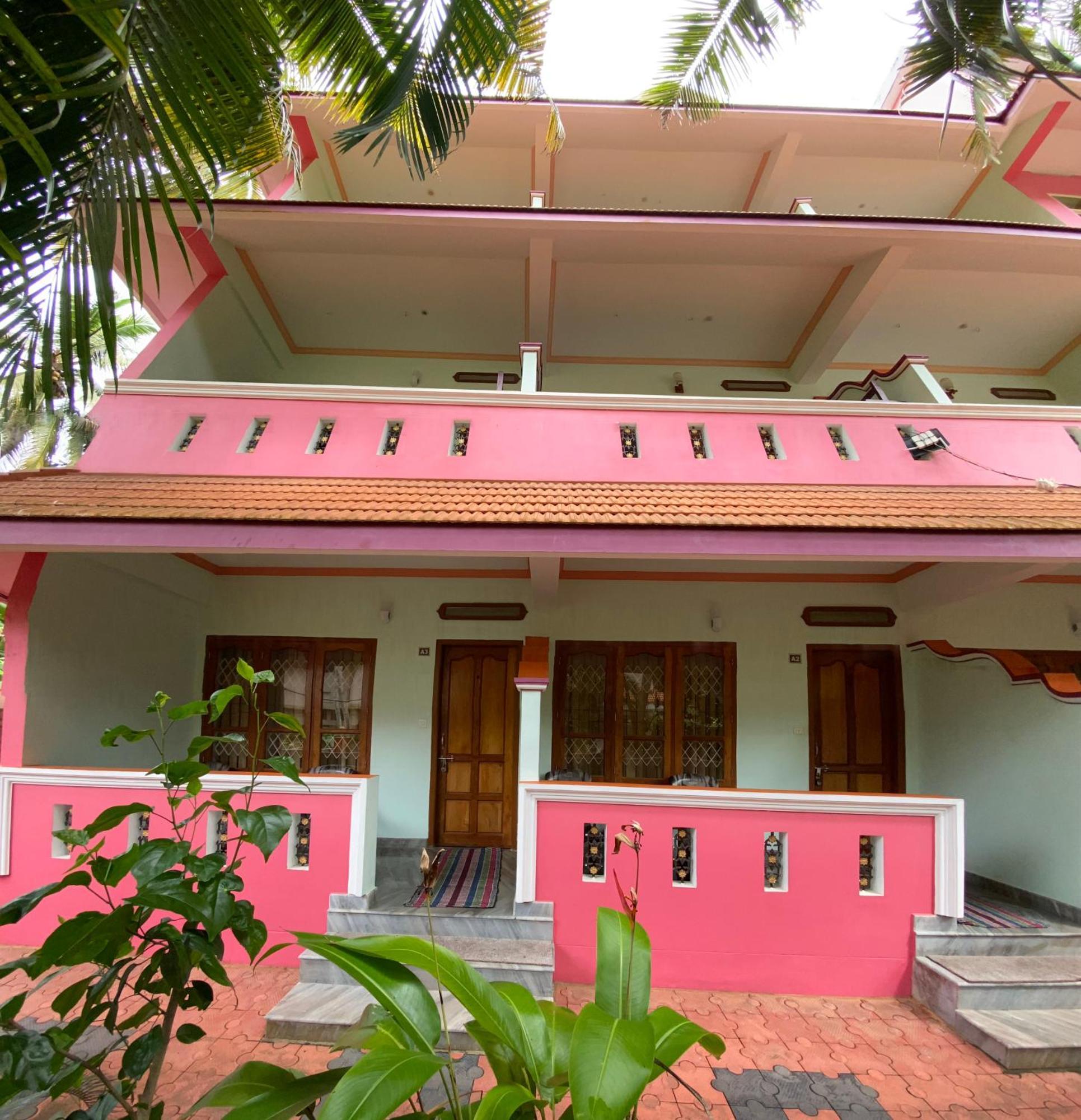 Packbag Comfort Bed & Breakfast Kovalam Dış mekan fotoğraf