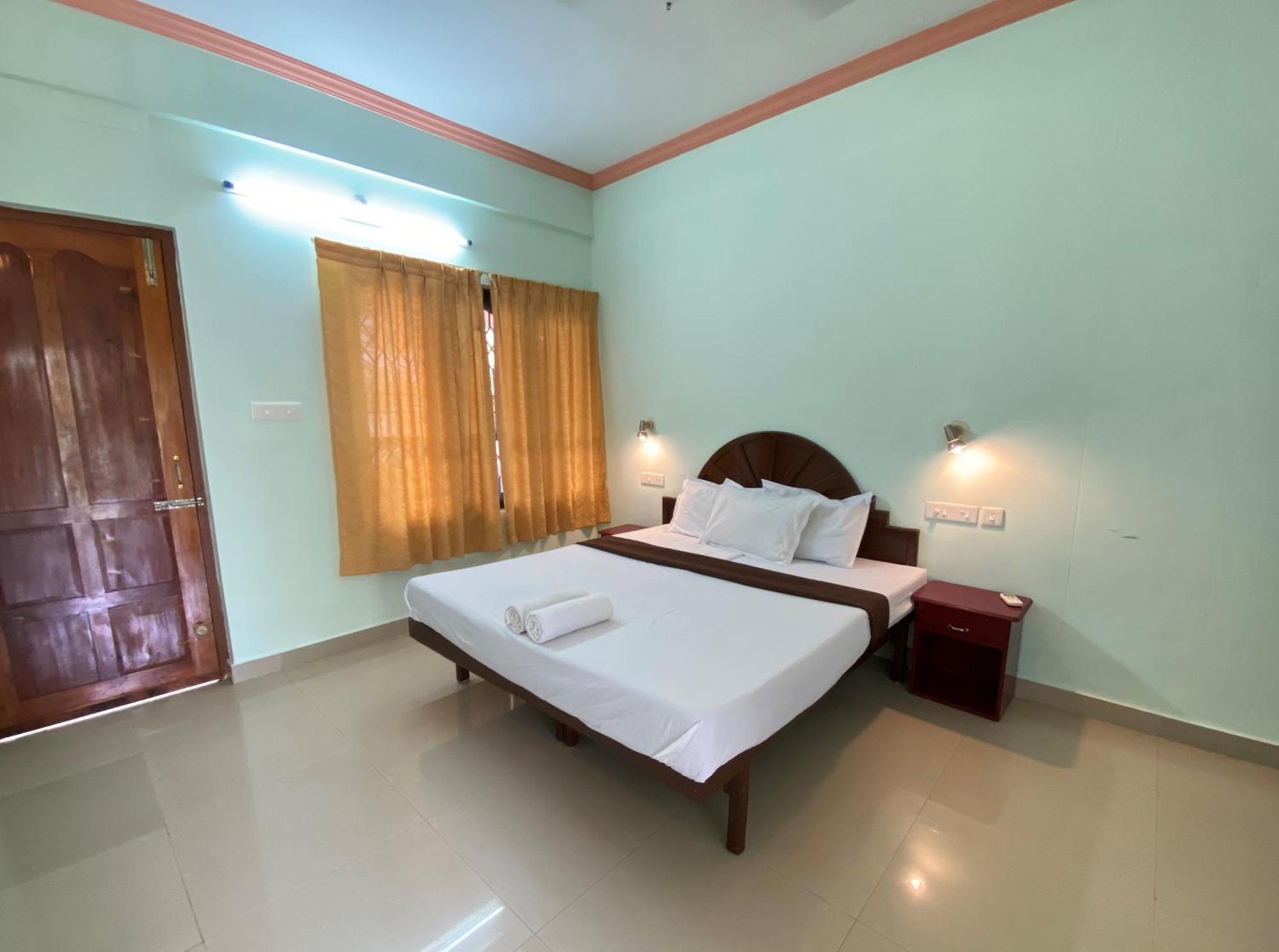 Packbag Comfort Bed & Breakfast Kovalam Dış mekan fotoğraf