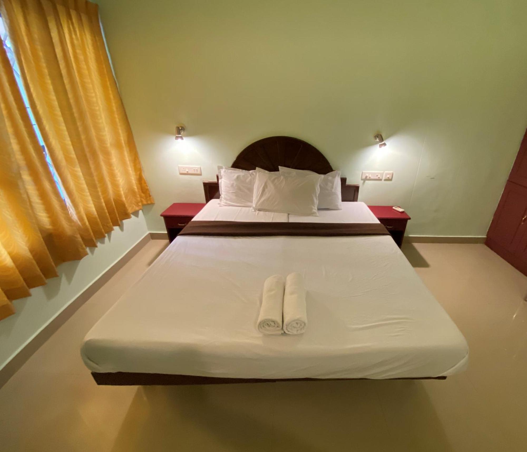 Packbag Comfort Bed & Breakfast Kovalam Dış mekan fotoğraf