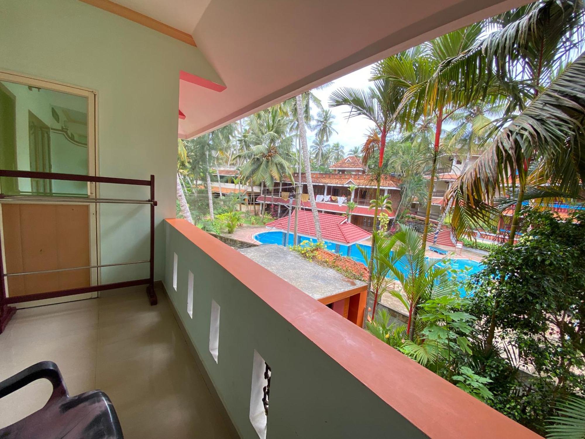 Packbag Comfort Bed & Breakfast Kovalam Dış mekan fotoğraf