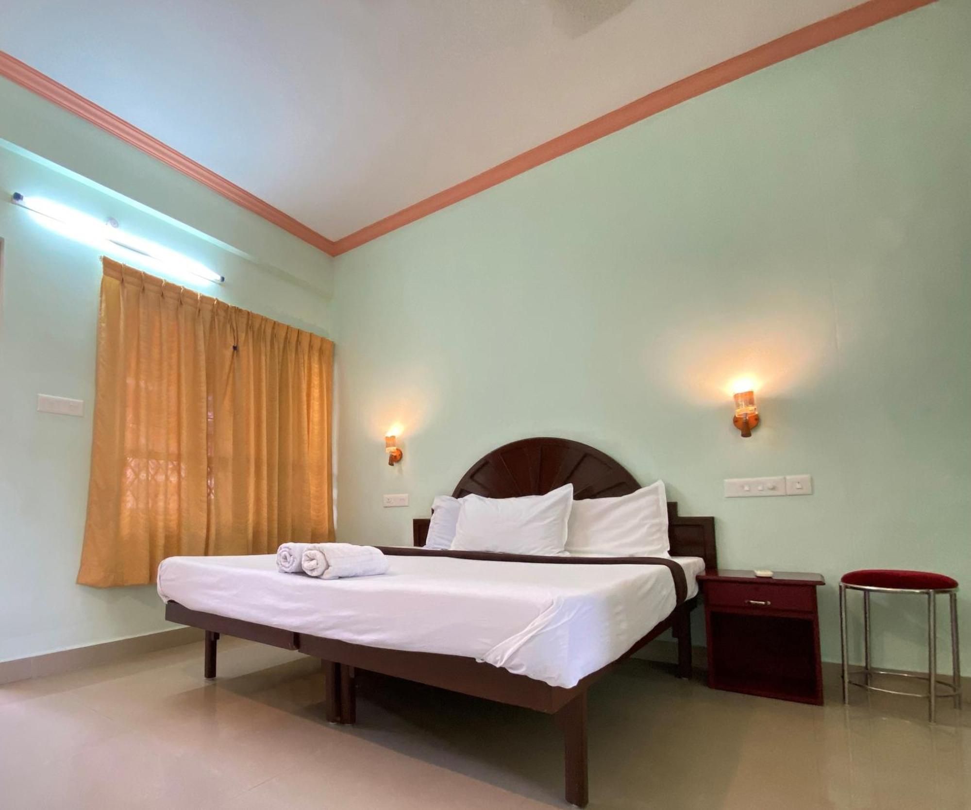 Packbag Comfort Bed & Breakfast Kovalam Dış mekan fotoğraf