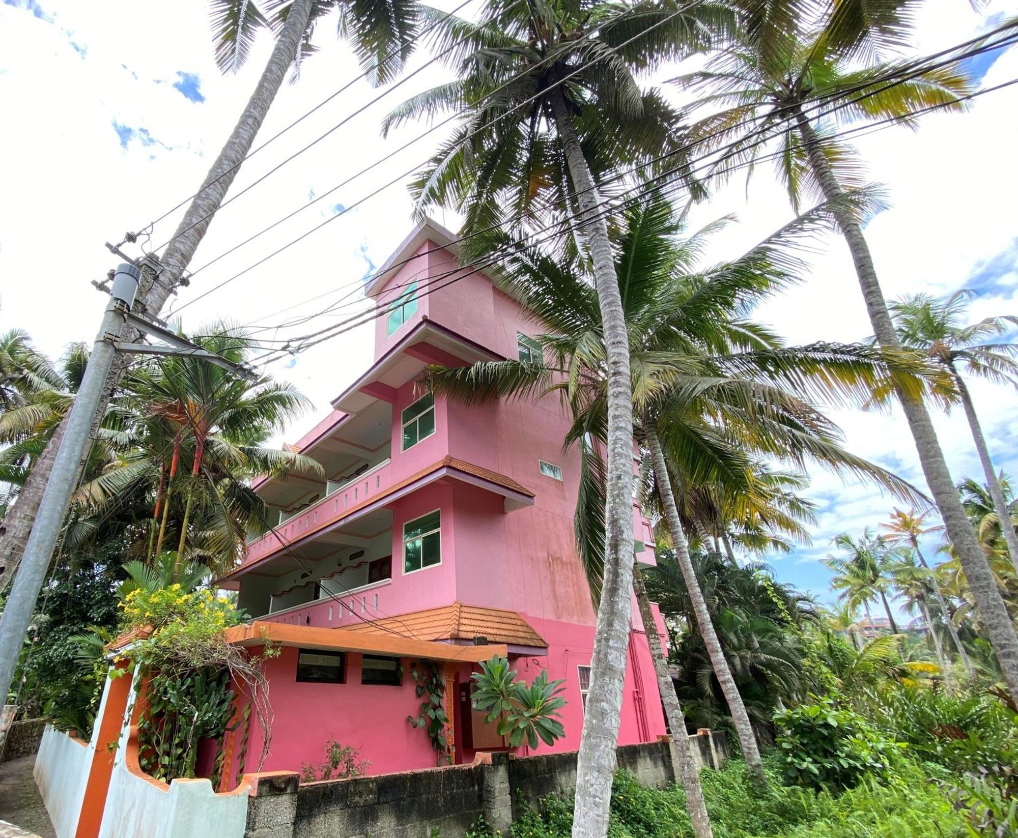 Packbag Comfort Bed & Breakfast Kovalam Dış mekan fotoğraf